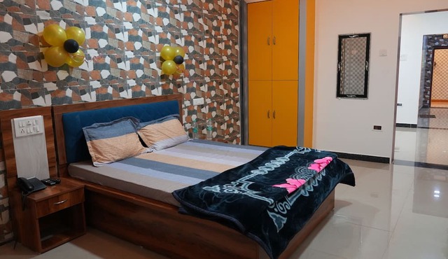 Hotel Nakshtra, Shrungartali