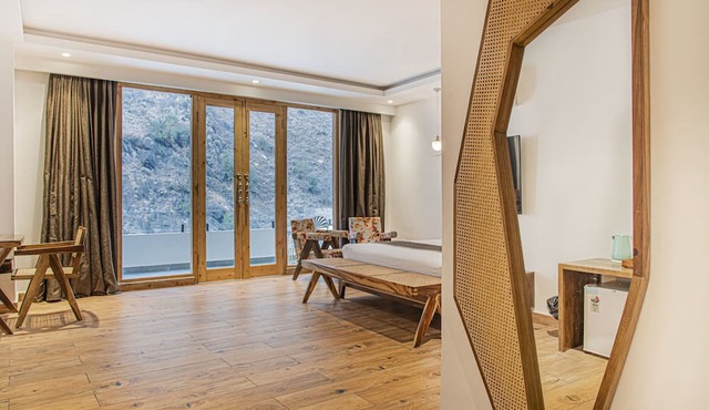 Echor Palm Bliss Riverside Resort & Spa Kasol