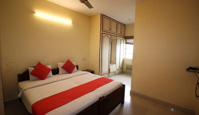 ULO Pearl Corporate Residency