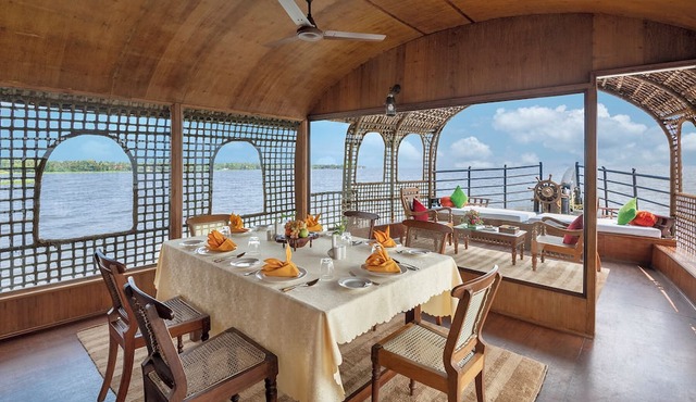 Kumarakom Lake Resort