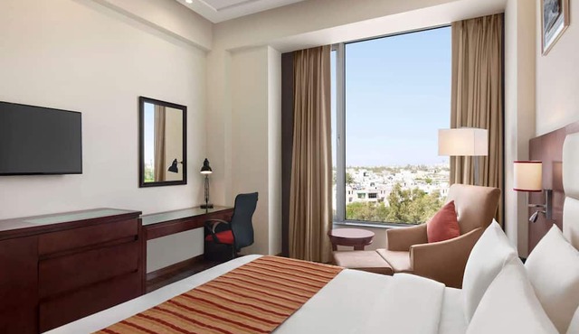 Ramada by Wyndham New Delhi Pitampura