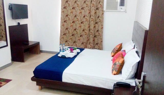Adhunik Hotel Neemrana