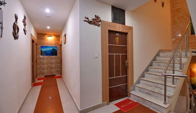 Hotel Dharam Villa