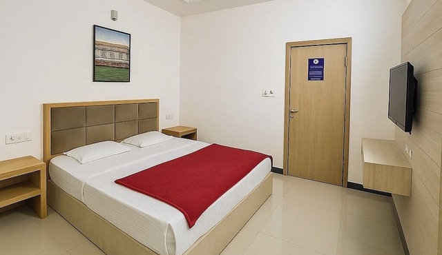 StayGuru Usha Residency in Bhuj