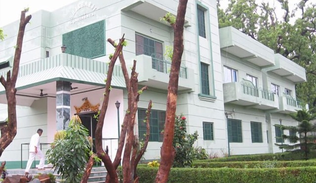 Hotel Shikharji Continental