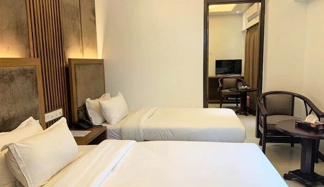 Hotel Holy Gate