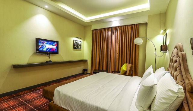 Hotel Piccadily Raipur in Raipur