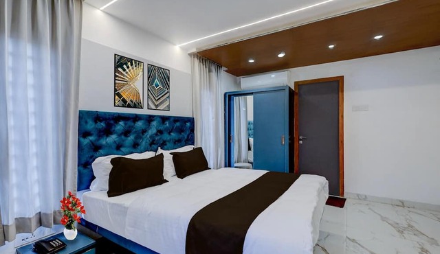 Deluxe k.k Nagar Residency