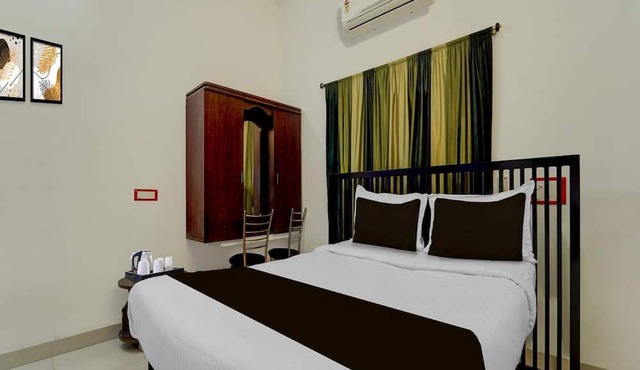 Deluxe Vanam Resort in Vanur