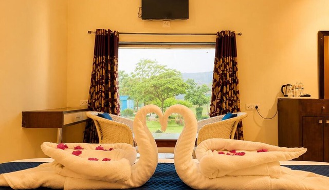 blue heaven resort jaipur