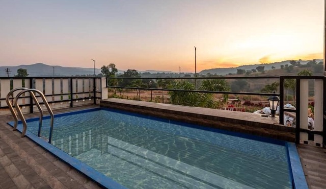 ELIVAAS 3BHK White House Villa with View in Igatpuri