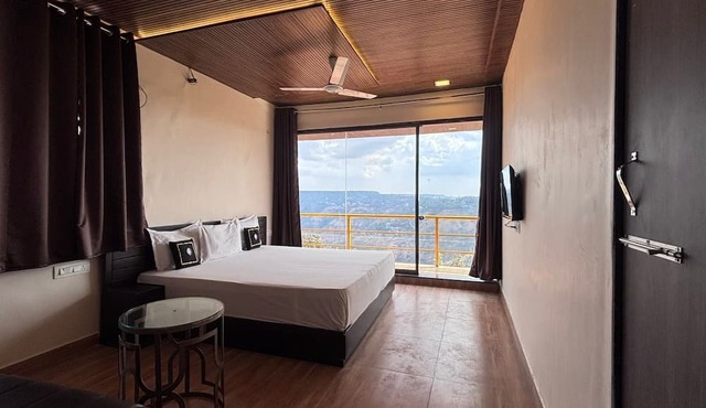 Exotica De Swiss Panchgini in Mahabaleshwar