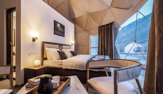 The Crystal Resort in Hunder