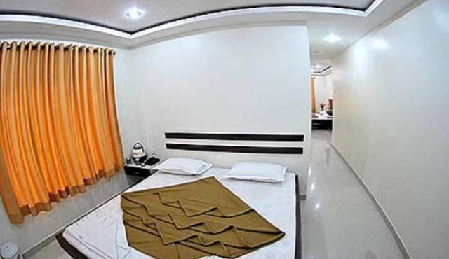 KDM Hotel Sai Geeta