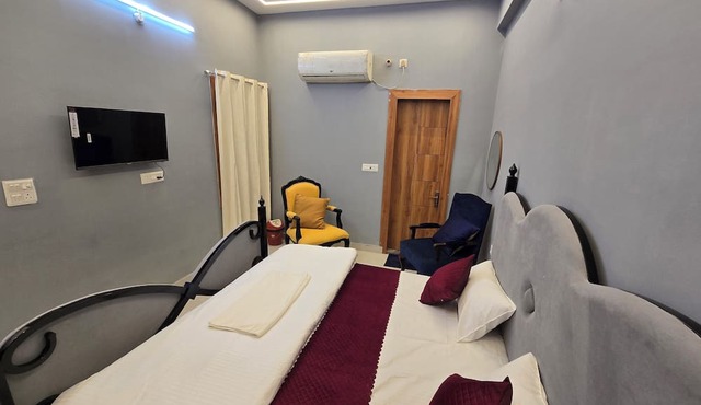 Hotel Jazz Villas in Agra