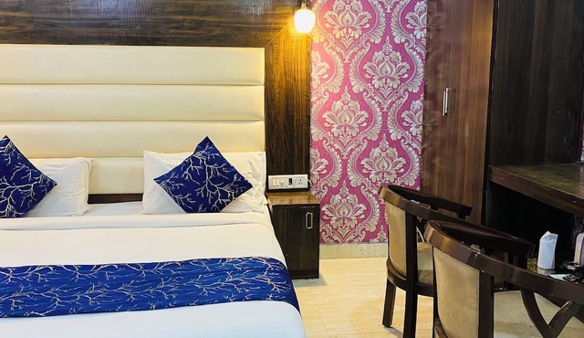 Hotel The Raj Palace
