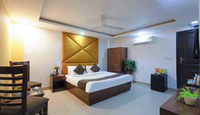Hotel DSR Krone Delhi