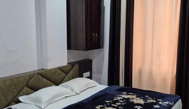 Shree Hanuman Hotel