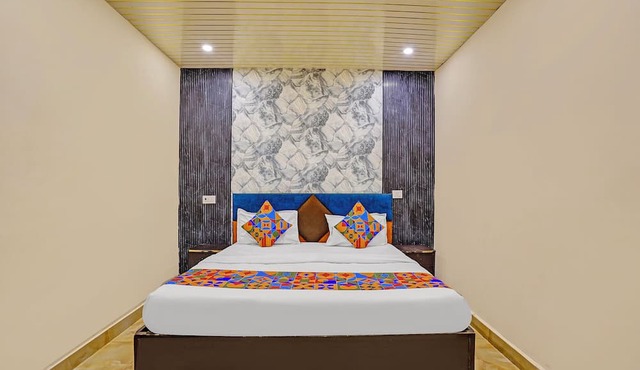 Fabhotel Angel Pink Residency