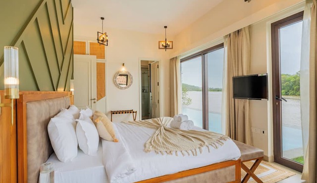 ELIVAAS VILLA FLEUVE
