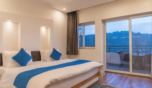 Solace Suites Hotel & Banquets