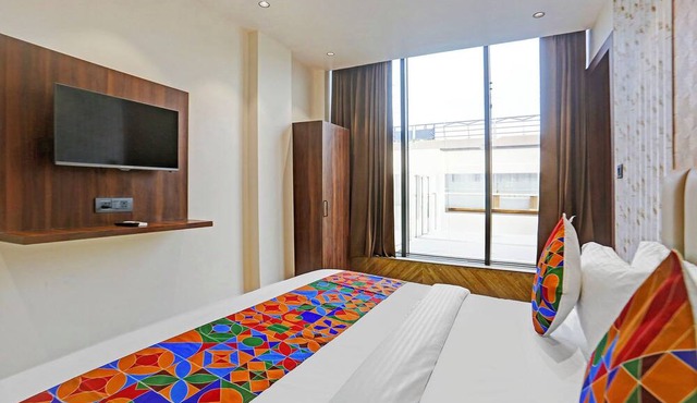 FabHotel Baba's Inn