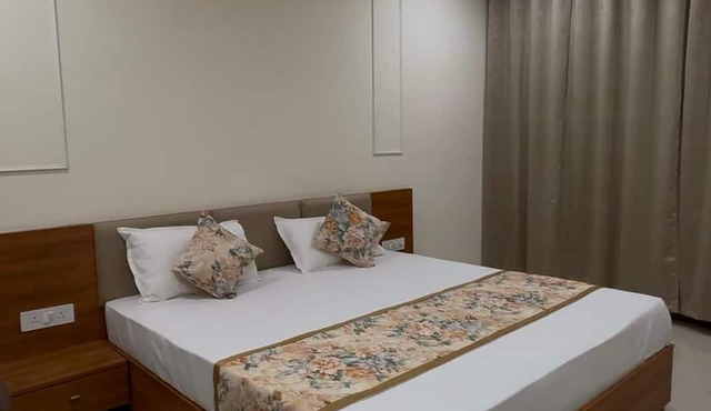 Hotel Tilak in Harda