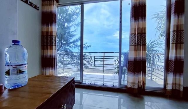 Hotel Royal Beach & Restaurant