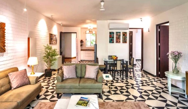Modern Tropical 2bhk Near Beach Pool Garden