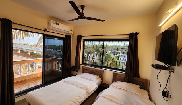 Sai Sharad Hotel