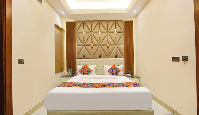 FabHotel Dreamz - Paschim Vihar