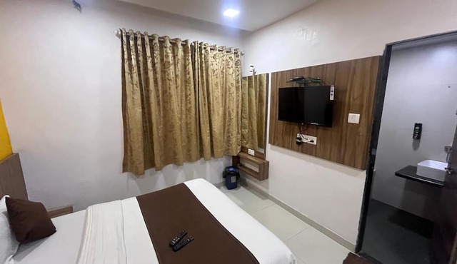 Hotel Anupam in Mahabaleshwar