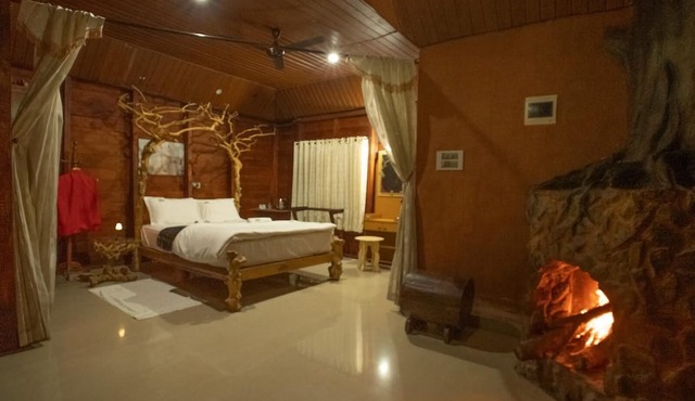 Pugmarks Jungle Resort