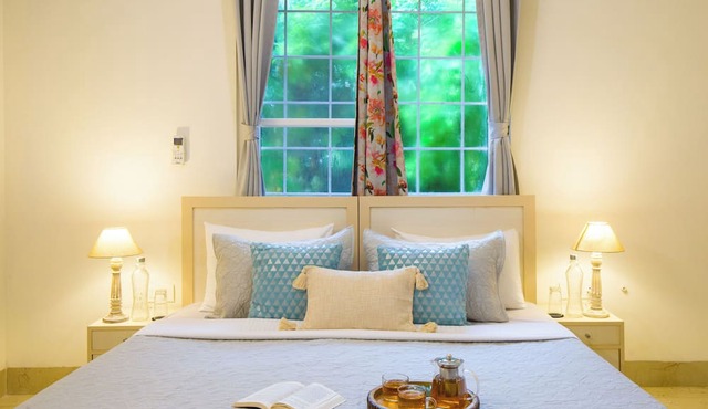 Alaya Stays 3 BHK with Pvt Pool-Daffodil