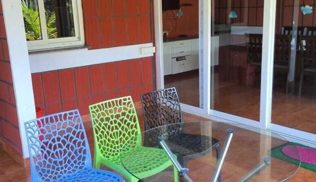 I-ROOMZ Donimoole Homestay