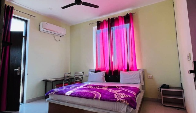 Hotel Dev Resort
