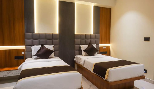 Hotel Lemon Park in Visakhapatnam