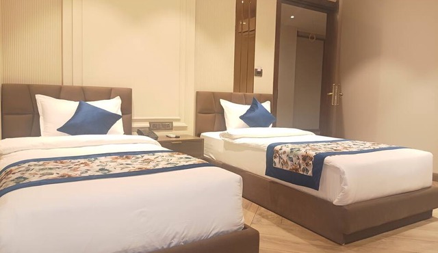 Qotel Signature Coleman Janakpuri