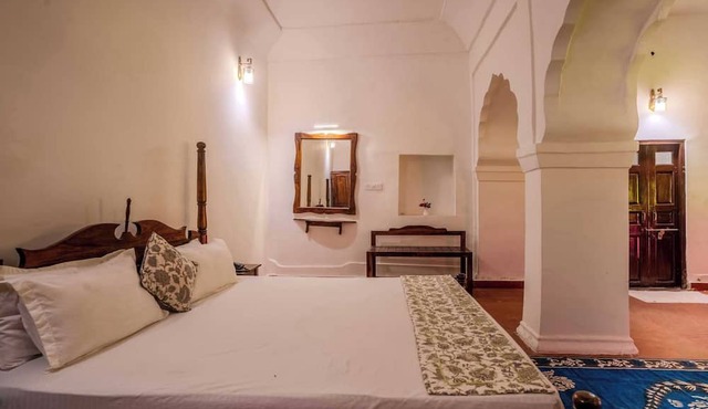 Khawa Palace and Resort in Nangal Rajawatan