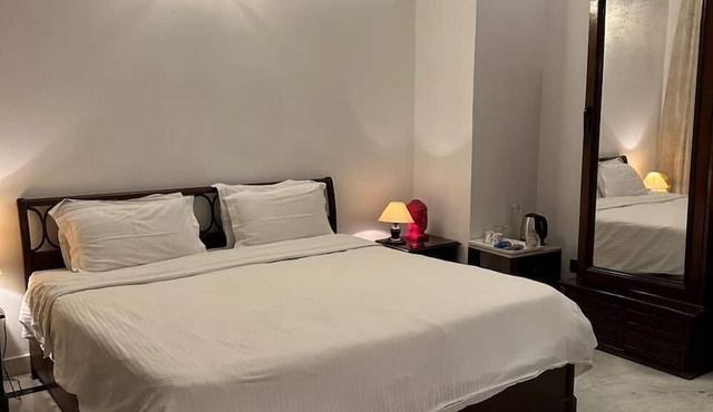 VILLA 33 Bed & Breakfast