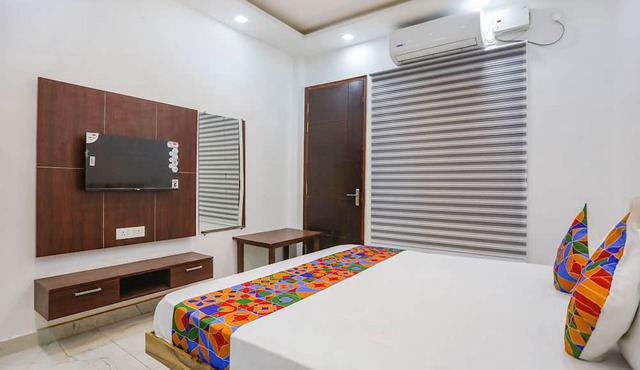 FabHotel JP Villa