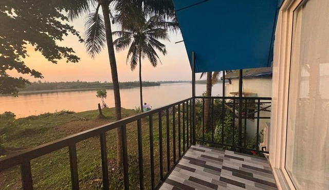 Blue Lagoon Homestay