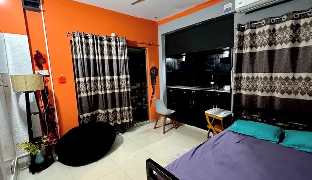Hostel by zoo family