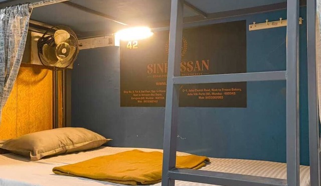 Sinhassan 104 Dormitory Hostel in Mumbai