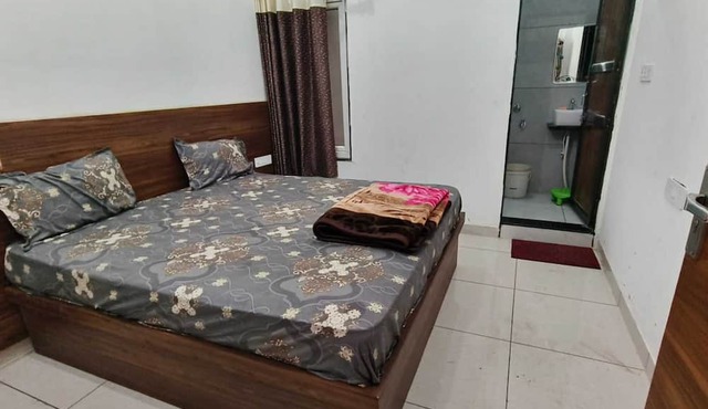 Hotel Reengus Raj