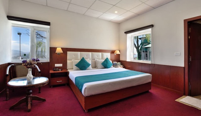 Galleu Hill Resort, Kufri, Shimla By LA Riqueza Hotels