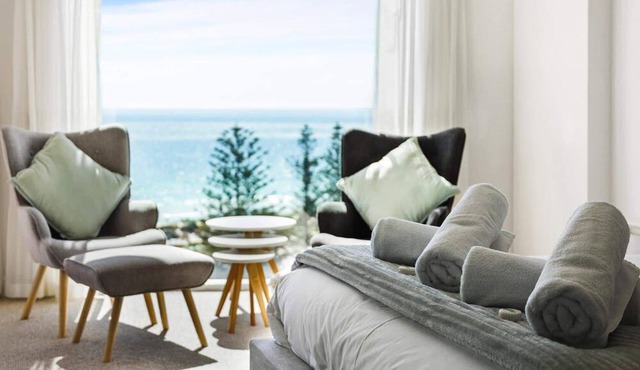 Apartment R306 - ultimate beachfront destination! in Scarborough