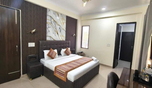 Fortune Home Service Apartment Sector-72