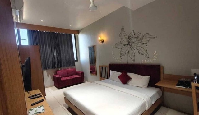 Palette Hotel and Resort Pandharpur in Solapur
