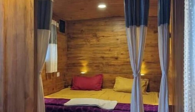 container wood house
